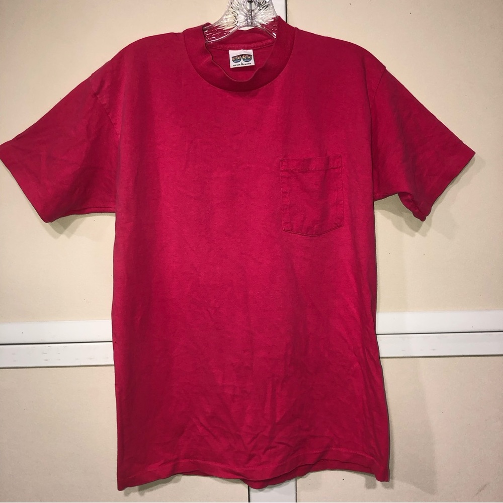 #1247 Vintage 2020 fuchsia crew collar pocket T-shirt Lg